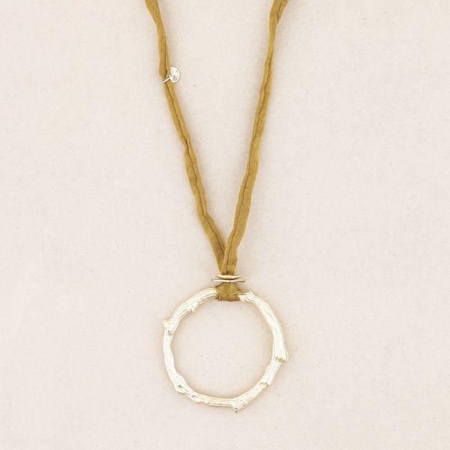 COLLAR LARGO COLGANTE ANILLA METAL