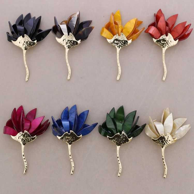 RESIN METAL FLOWER BROOCH 2