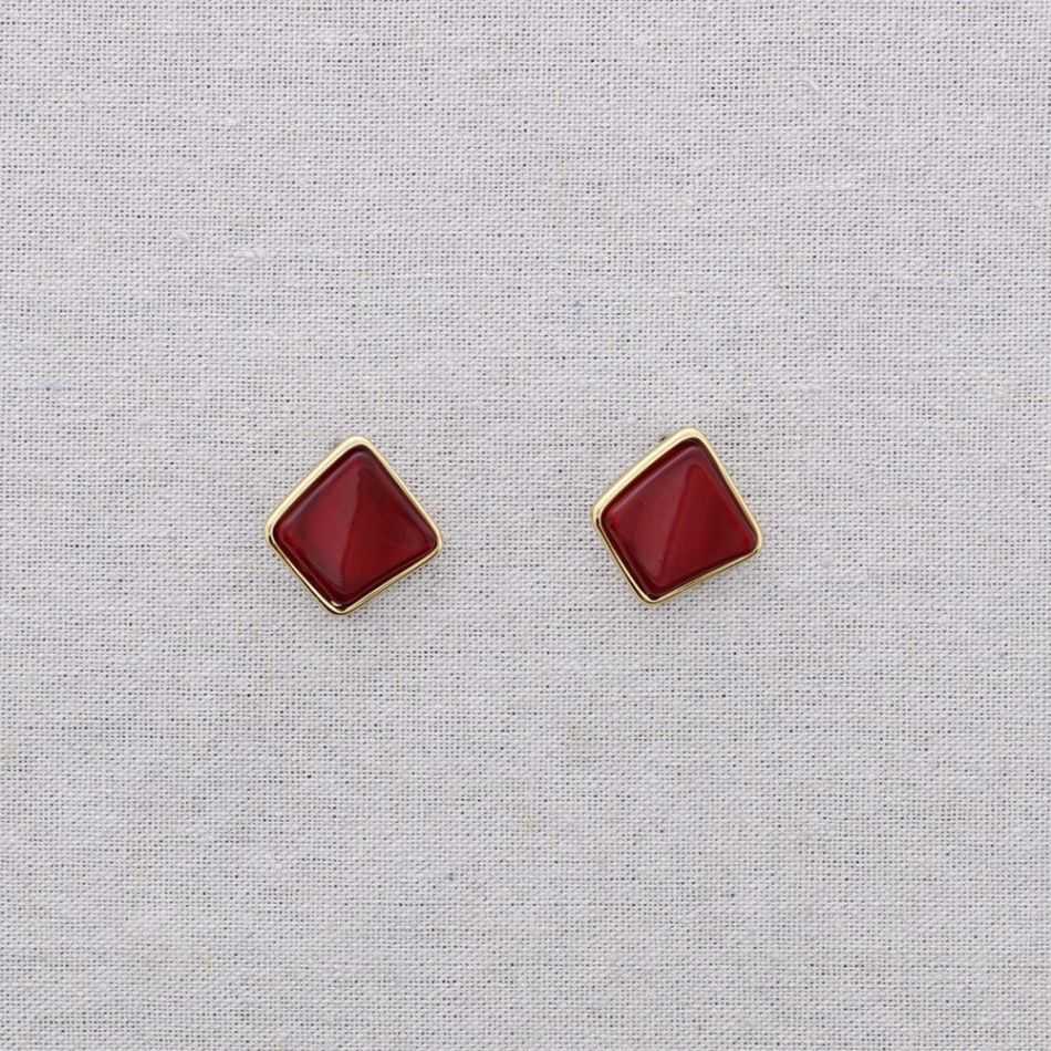 STEEL RESIN SQUARE EARRINGS