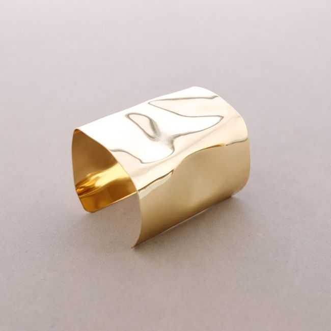 ADJUSTABLE METAL BRACELET