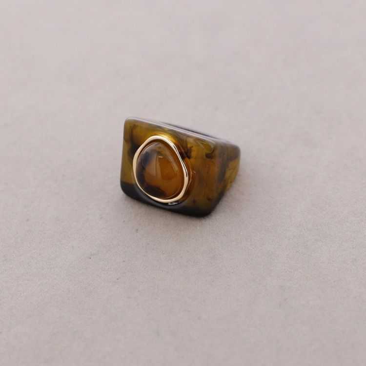 RESIN RING