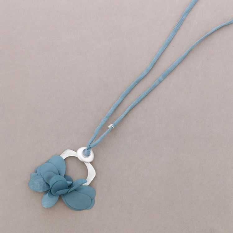COLLAR LARGO COLGANTE METAL FLOR TELA 2