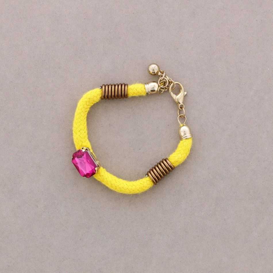 CRYSTAL LOBSTER CLOSURE BRACELET
