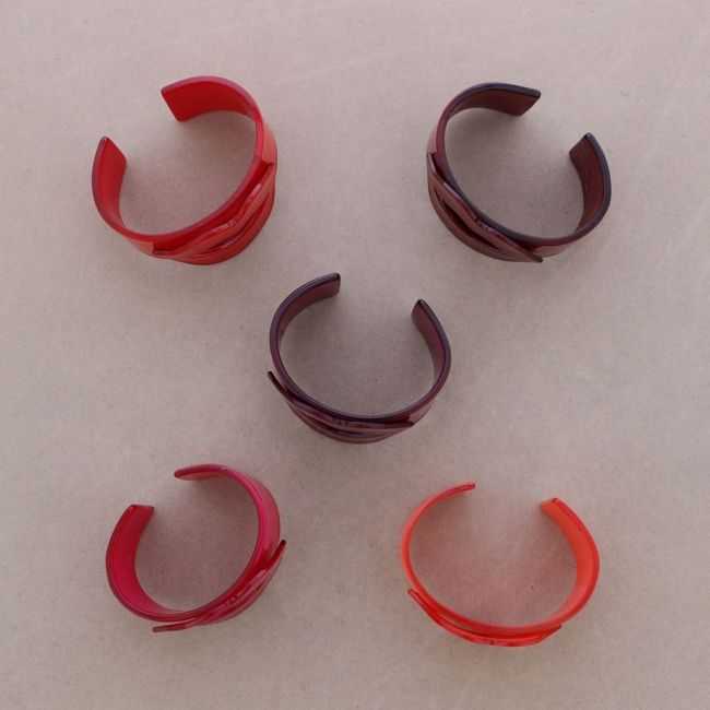 RIGID RESIN BRACELET