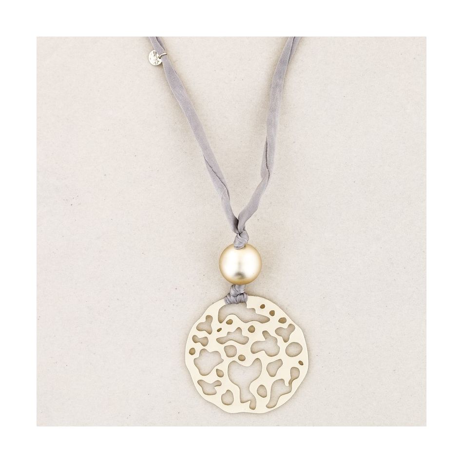 LONG NECKLACE PENDANT METAL FRETWORK MEDALLION