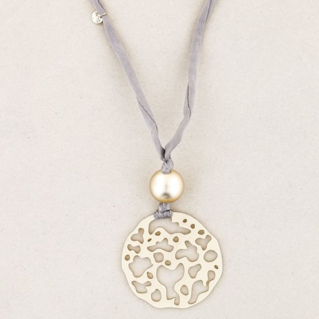 LONG NECKLACE PENDANT METAL FRETWORK MEDALLION