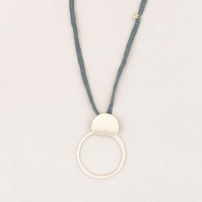 COLLAR LARGO COLGANTE ANILLA METAL
