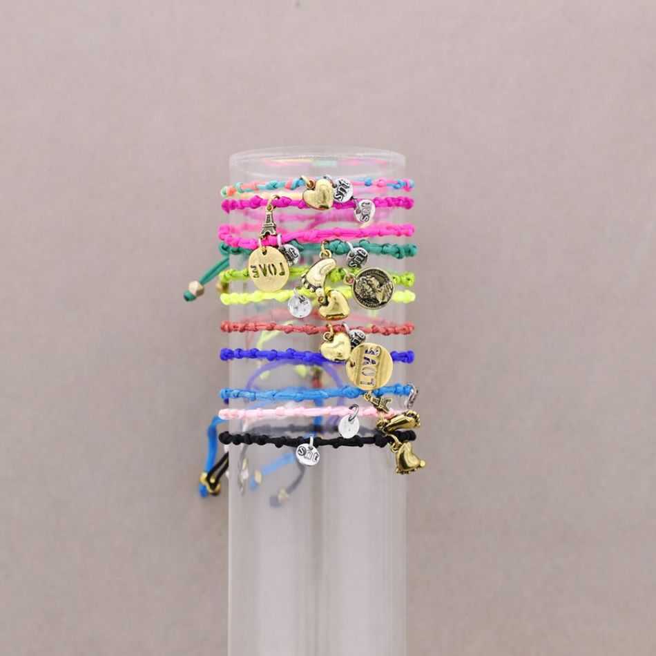 PULSERA MACRAMÉ NUDOS COLGANTE