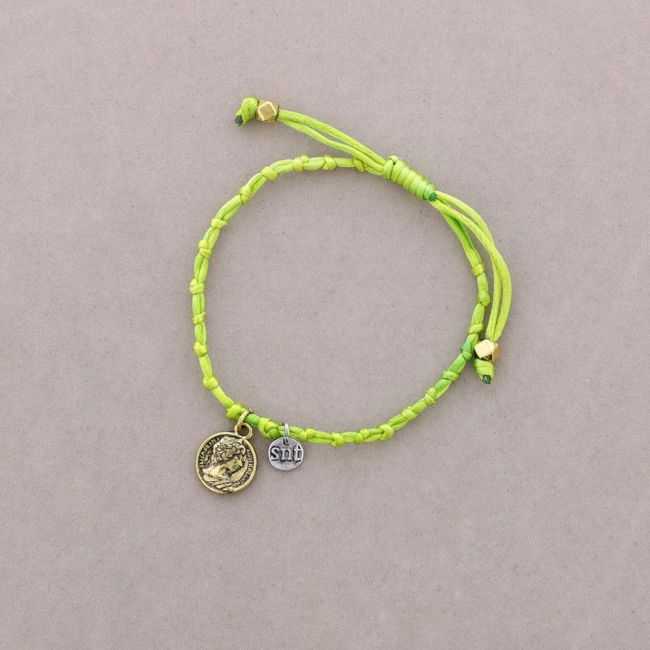 MACRAME BRACELET WITH HANGING KNOTS