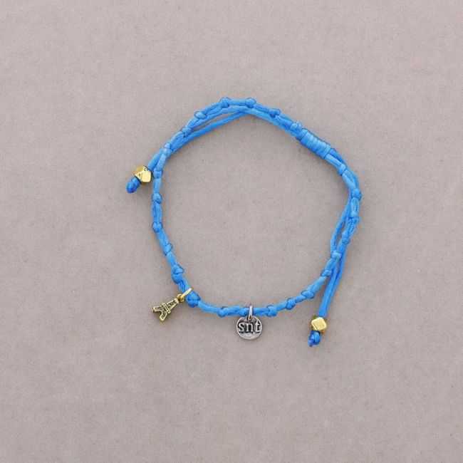 MACRAME BRACELET WITH HANGING KNOTS