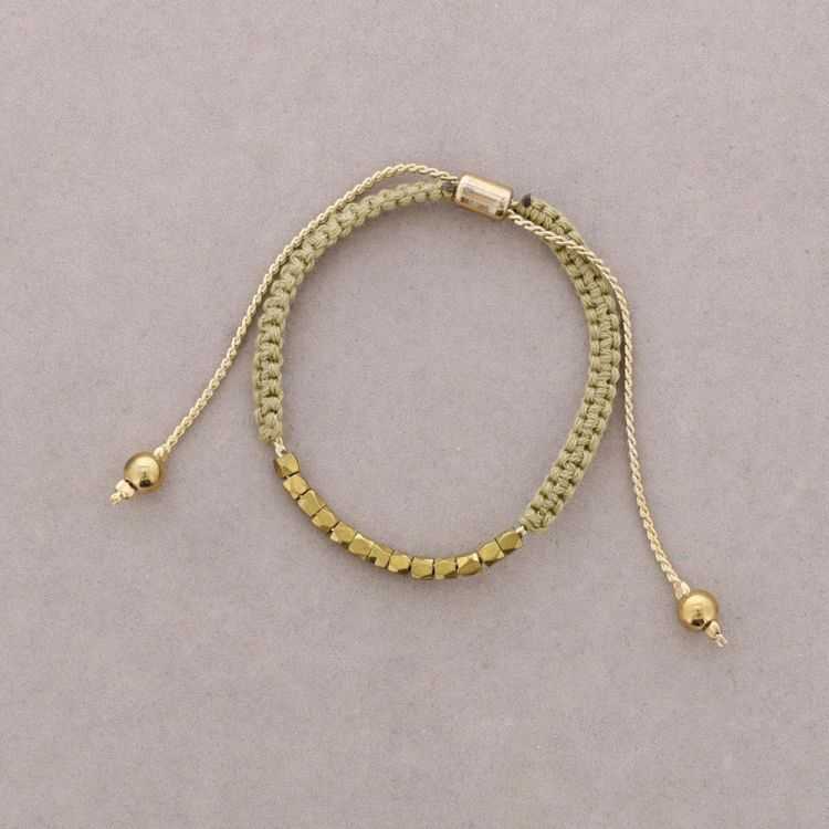 PULSERA MACRAMÉ CUENTAS METAL 2