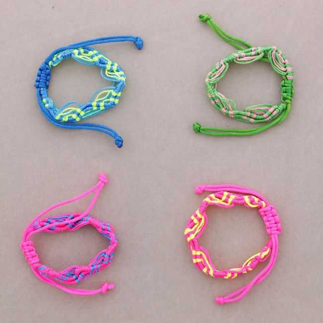 WOVEN MACRAME BRACELET