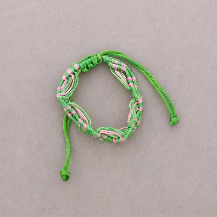 WOVEN MACRAME BRACELET 2