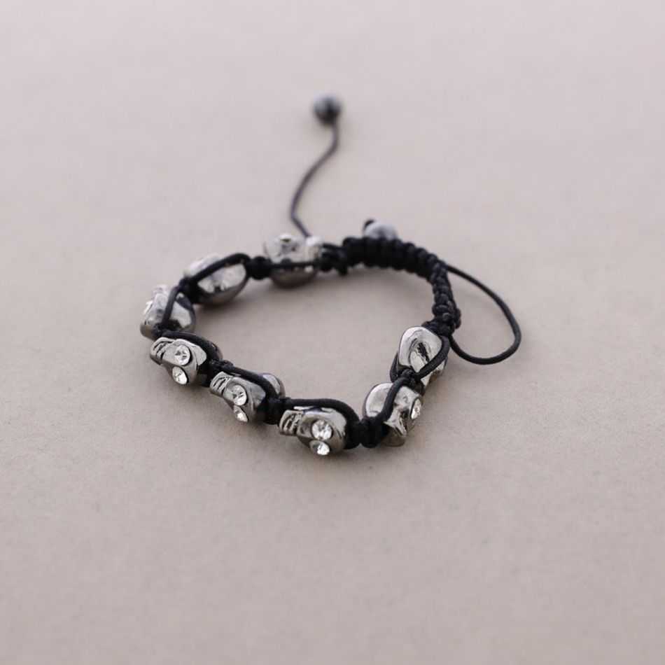 MACRAMÉ SKULL BRACELET