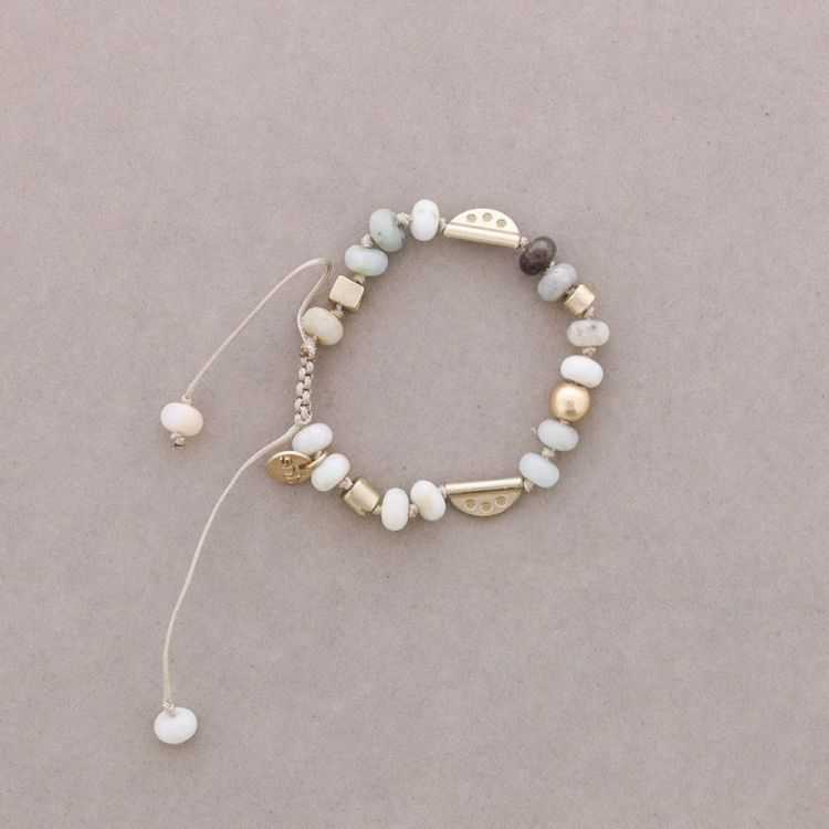 MACRAMÉ BRACELET WITH STONE METAL BEADS