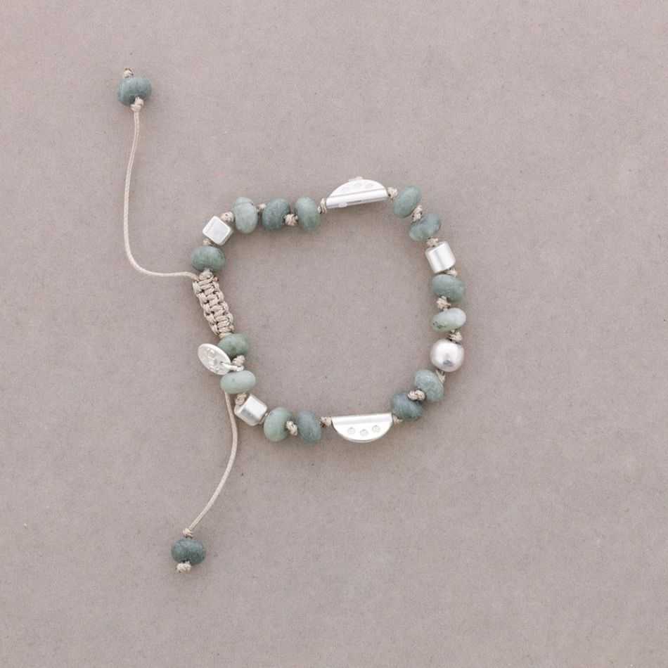 PULSERA MACRAMÉ CUENTAS METAL PIEDRAS