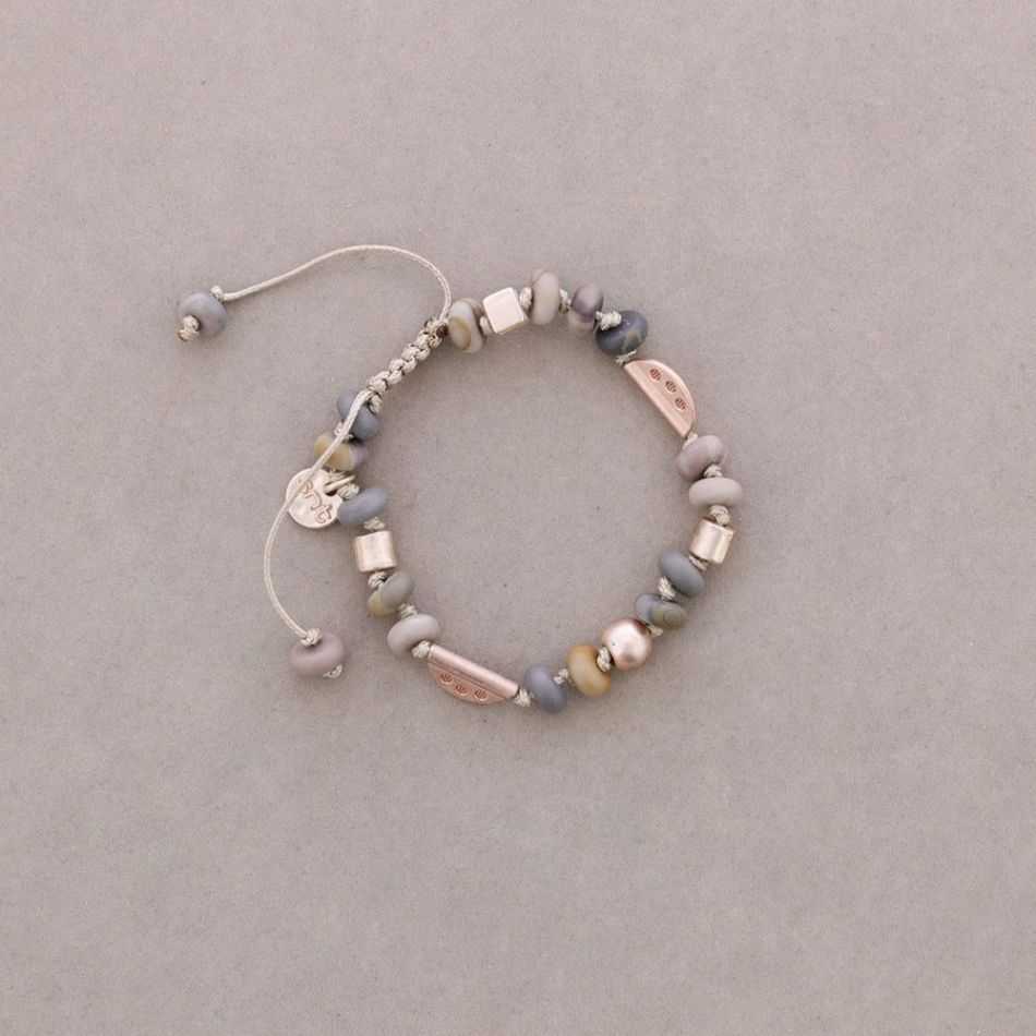 MACRAMÉ BRACELET WITH STONE METAL BEADS