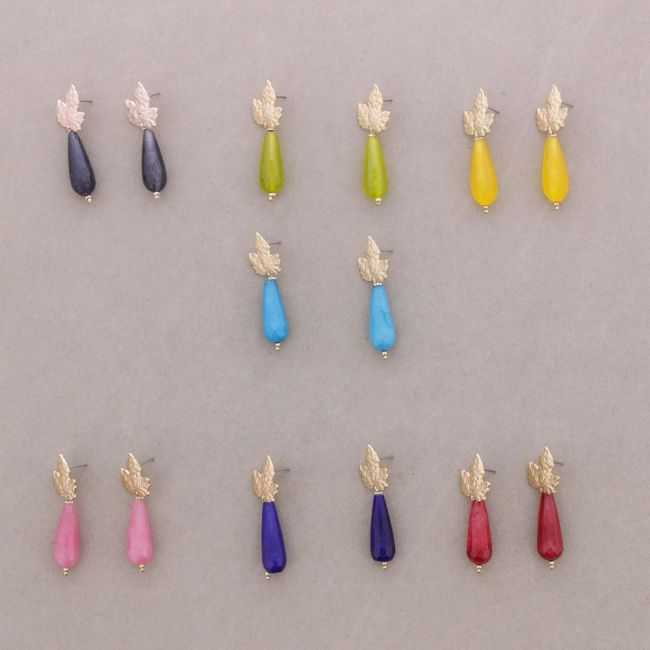 METAL LEAF STONE PENDANT EARRINGS