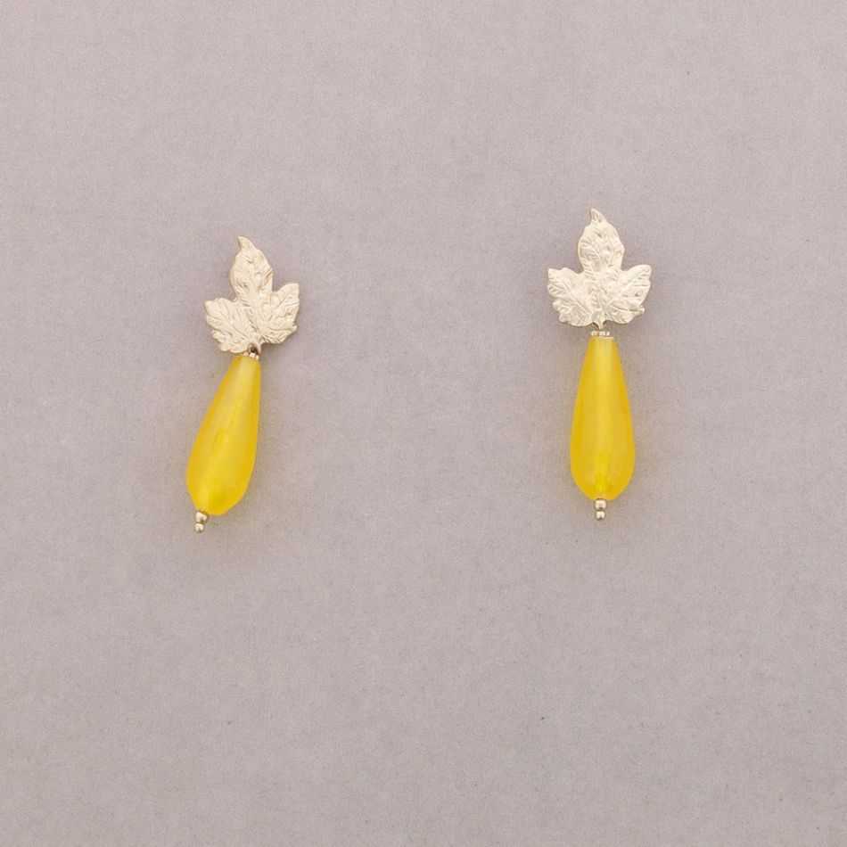 METAL LEAF STONE PENDANT EARRINGS