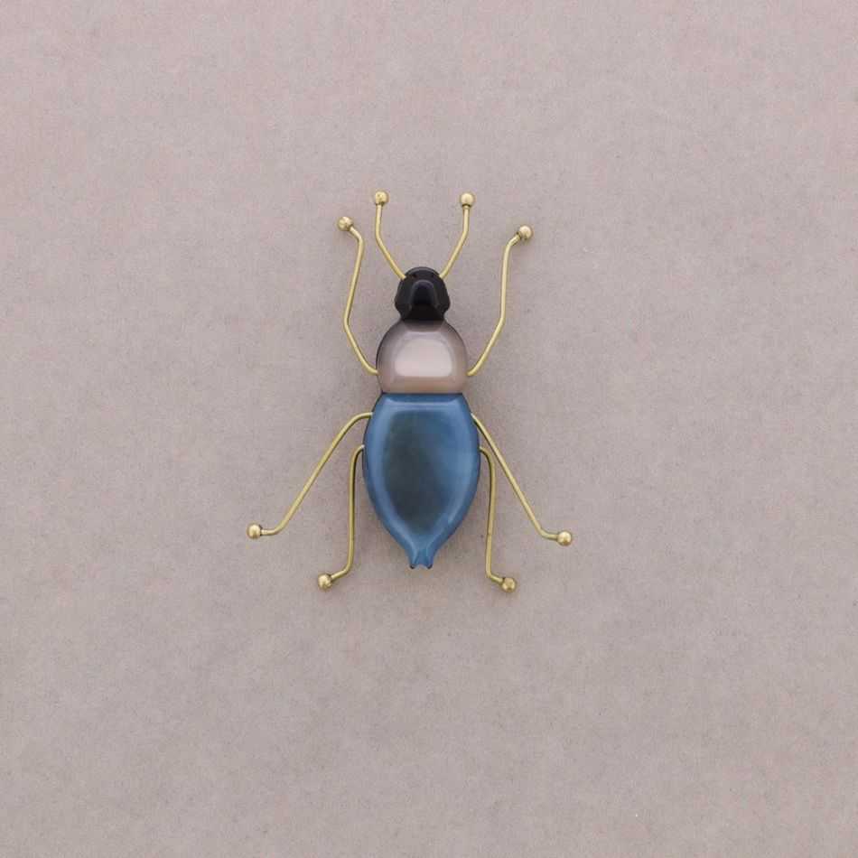 METAL LEGS RESIN INSECT BROOCH