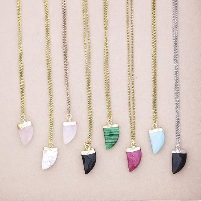 COLLAR ACERO COLGANTE CUERNO PIEDRA