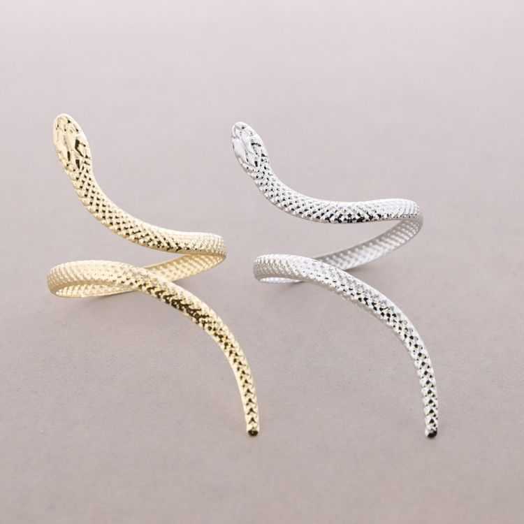 ADJUSTABLE METAL SNAKE BRACELET 2