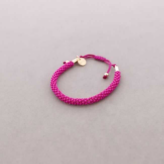 PULSERA MACRAMÉ ABALORIOS