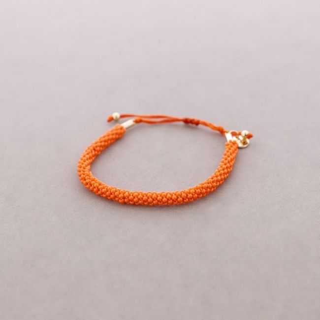 PULSERA MACRAMÉ ABALORIOS