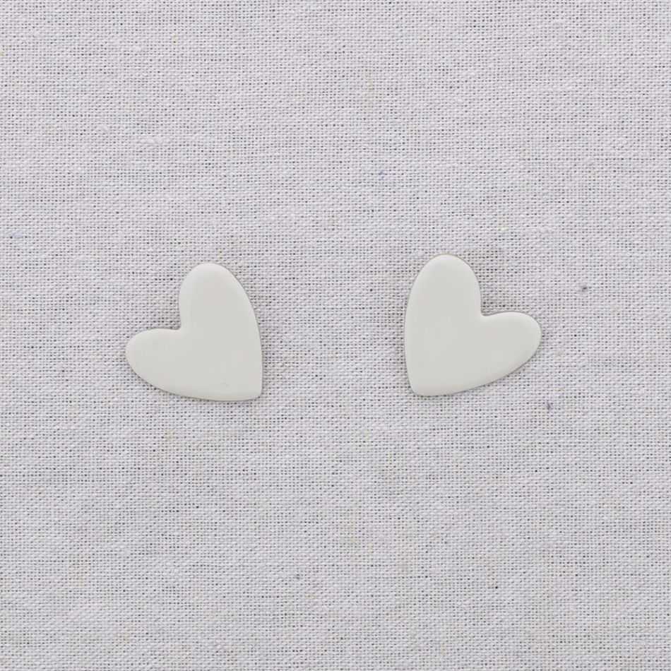 PENDIENTES PRESIÓN ACERO CORAZÓN ESMALTE