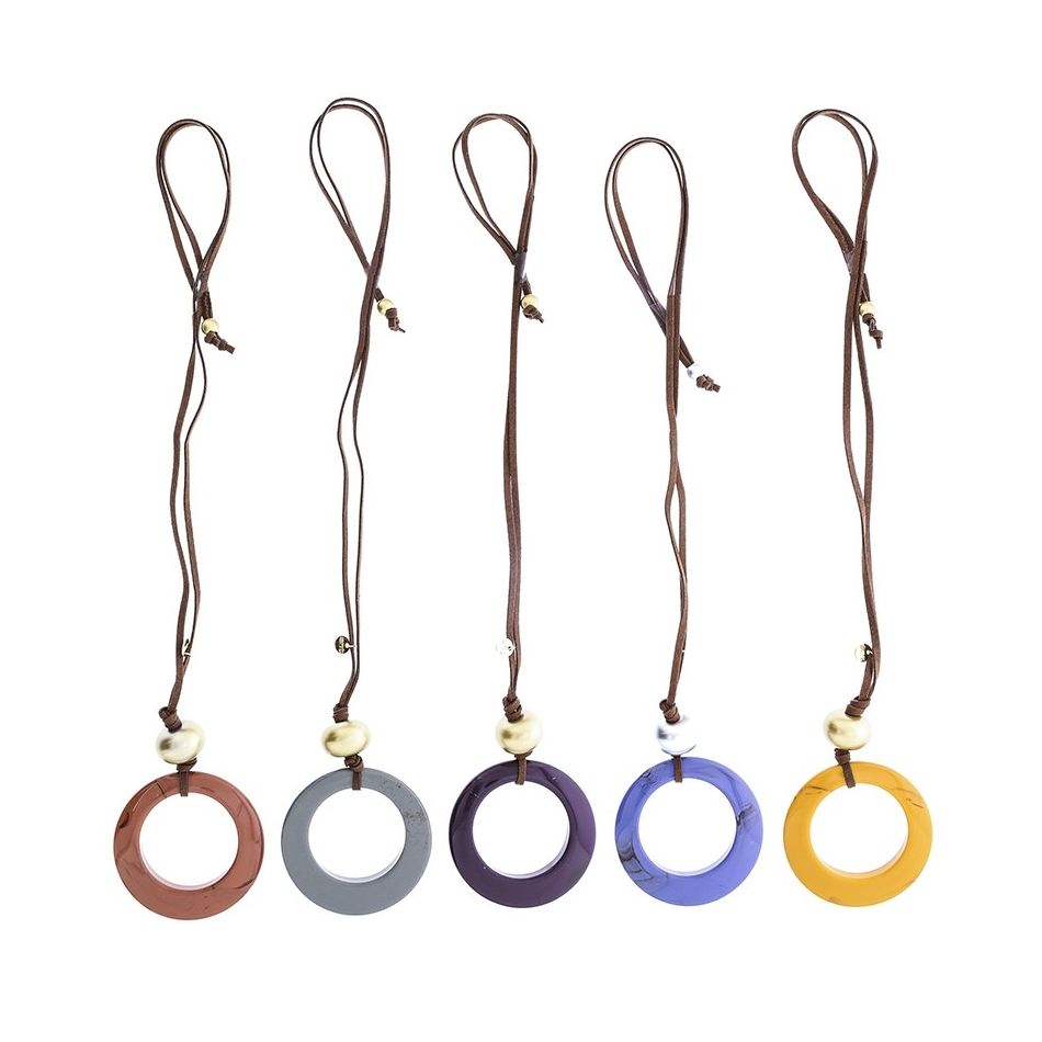 COLLAR LARGO COLGANTE RESINA