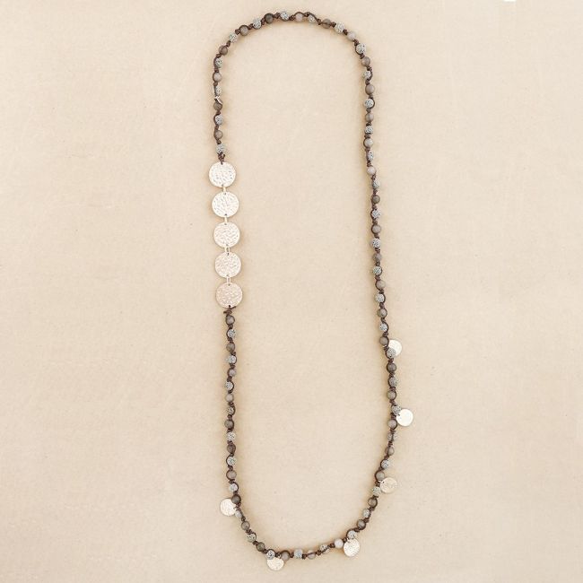 COLLAR LARGO PIEDRAS MEDALLAS METAL