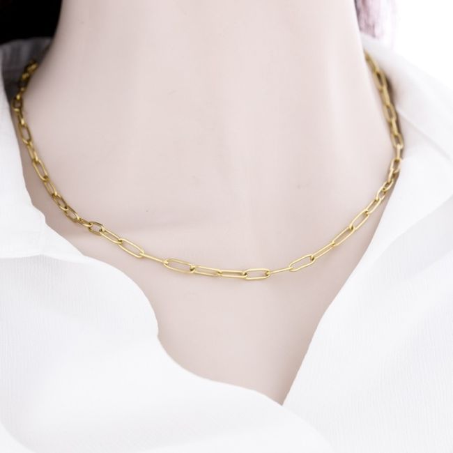 STEEL SHORT NECKLACE WITH RECTANGULAR CHAIN