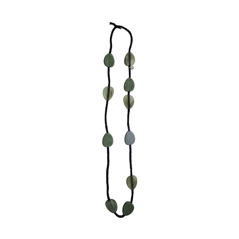 COLLAR LARGO CUENTAS RESINA