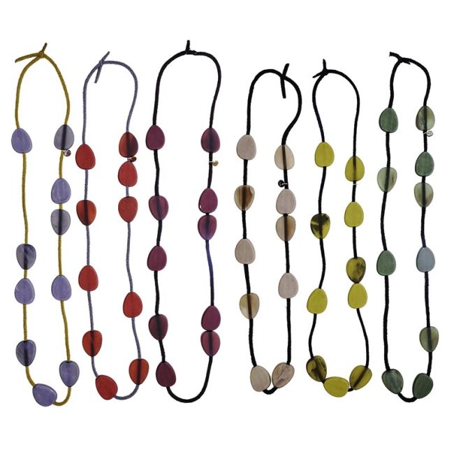 COLLAR LARGO CUENTAS RESINA