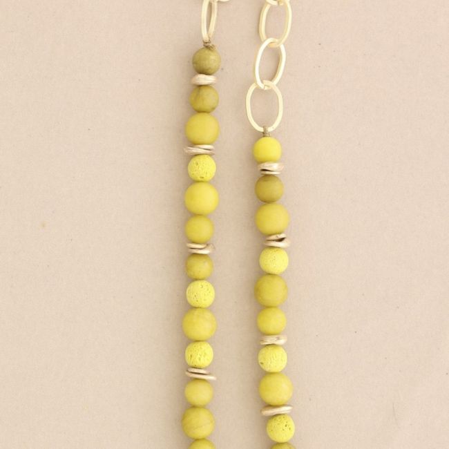 LONG NECKLACE WITH STONE BEADS CHAINS