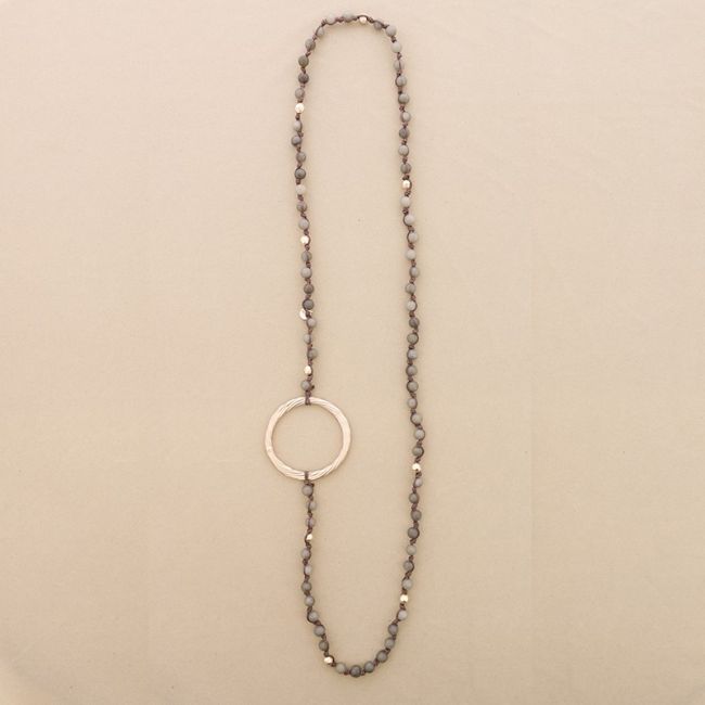 COLLAR LARGO PIEDRAS TRENZADAS ANILLA METAL