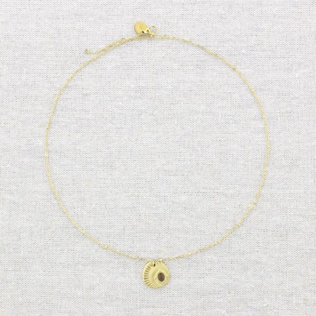 STONE MEDAL PENDANT STEEL SHORT NECKLACE