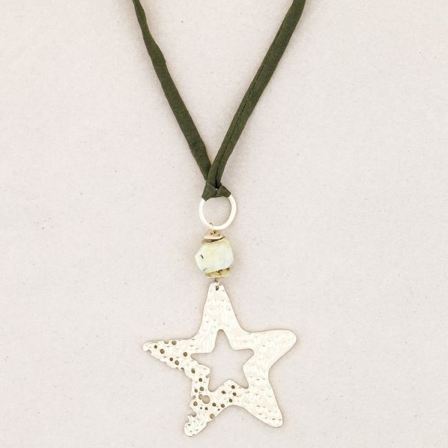 COLLAR LARGO COLGANTE PIEDRA ESTRELLA METAL