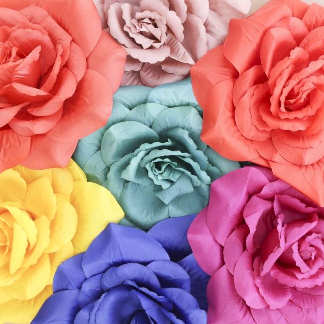 BROCHE FLOR TELA PÉTALOS 25CM