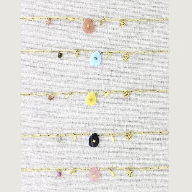 GARGANTILLA ACERO COLGANTES HOJA COSTILLA DE ADÁN PIEDRAS