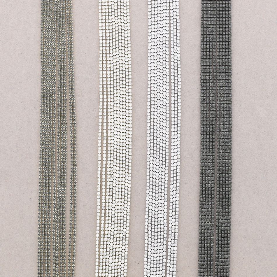 CRYSTAL SHORT NECKLACE SET 10 UNITS
