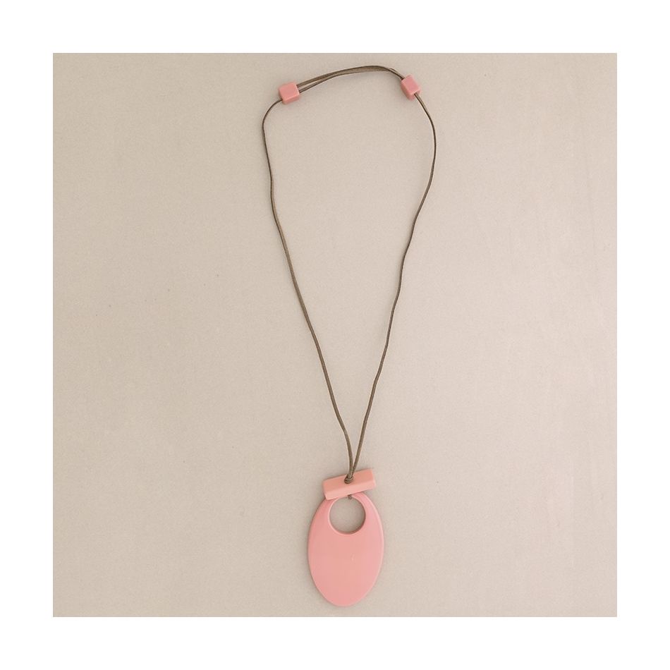 COLLAR LARGO COLGANTE RESINA