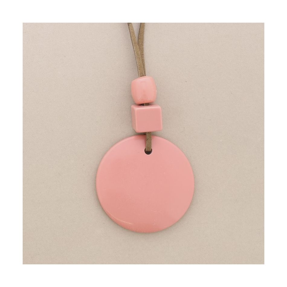 LONG NECKLACE RESIN PENDANTS