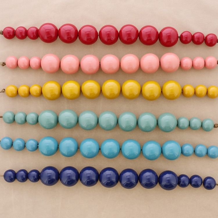 RESIN BEADS SHORT NECKLACE 2