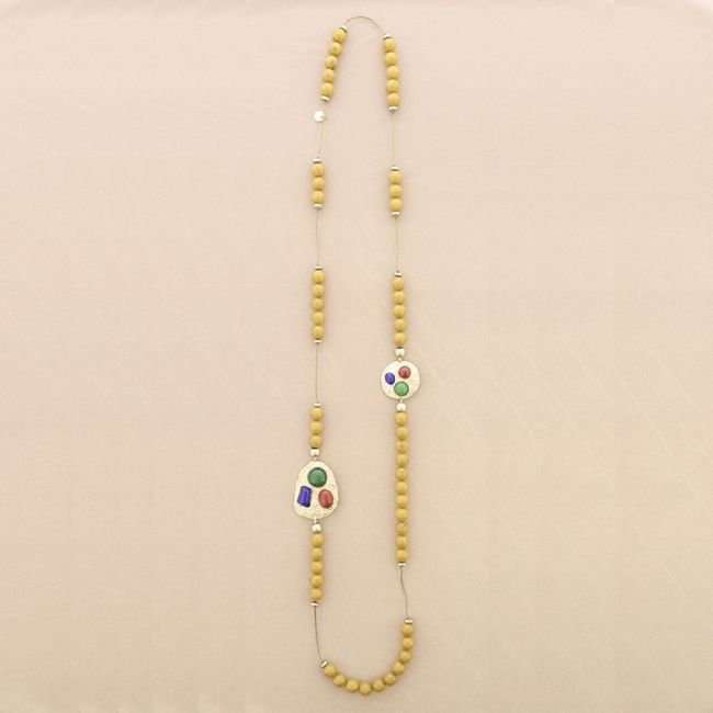 COLLAR LARGO CUENTAS RESINA METAL