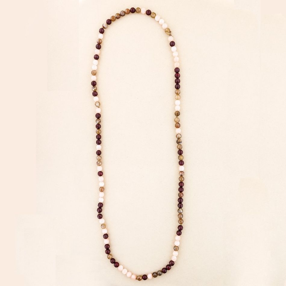 62 CM LONG NECKLACE WITH 1 CM RESIN BEADS