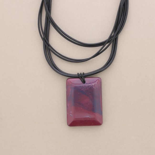 RESIN PENDANT LEATHER SHORT NECKLACE