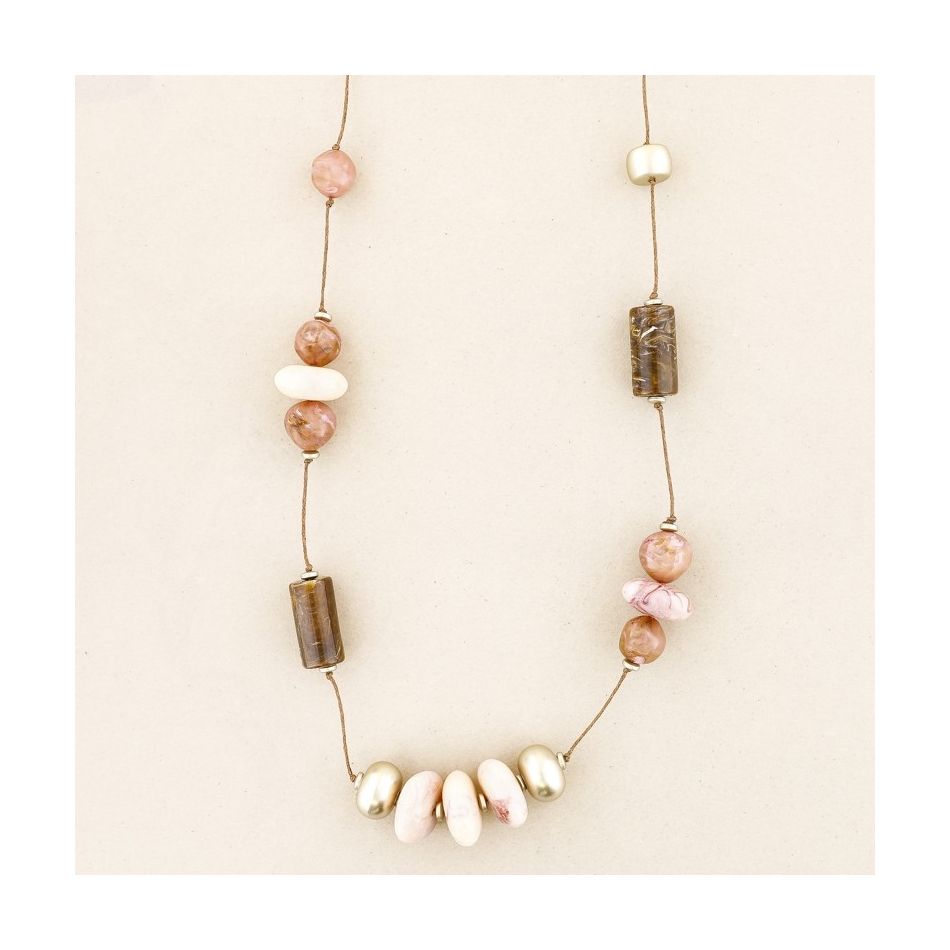 COLLAR LARGO CUENTAS RESINA