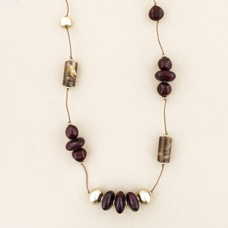 COLLAR LARGO CUENTAS RESINA 2