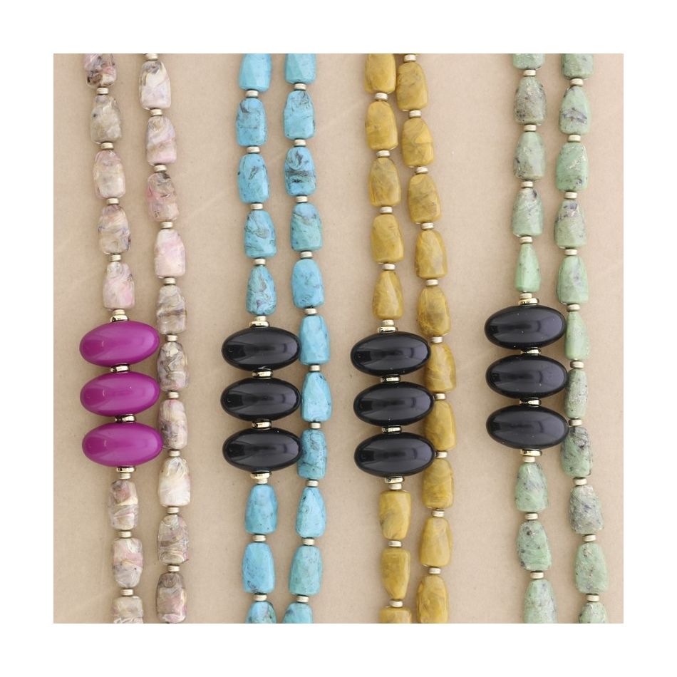 LONG NECKLACE WITH RESIN BEADS